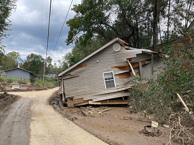 Hurricane Helene Aftermath : North Carolina : Richard Moore : Photographer : Photojournalist